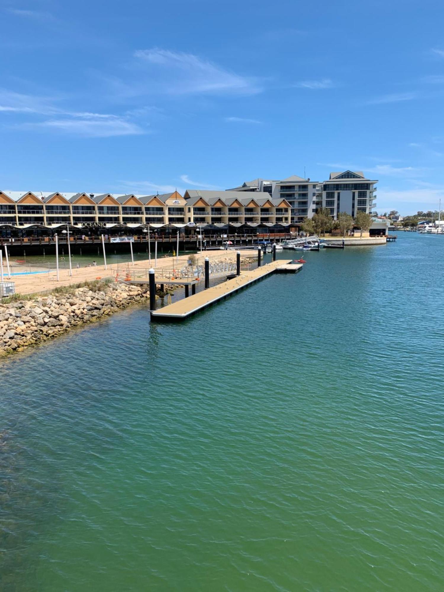 The Hutt On Mandurah Marina Lägenhet Exteriör bild