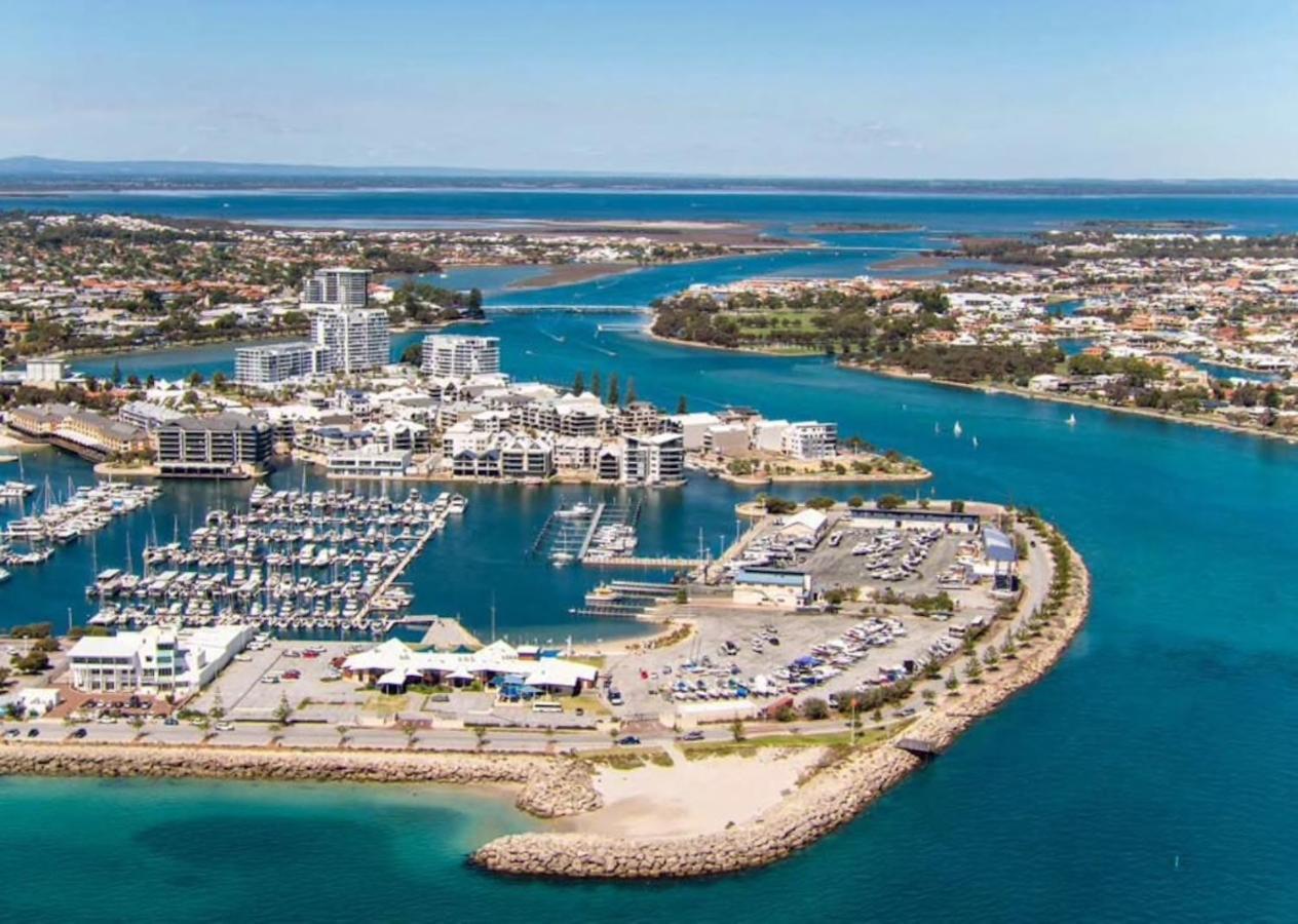 The Hutt On Mandurah Marina Lägenhet Exteriör bild